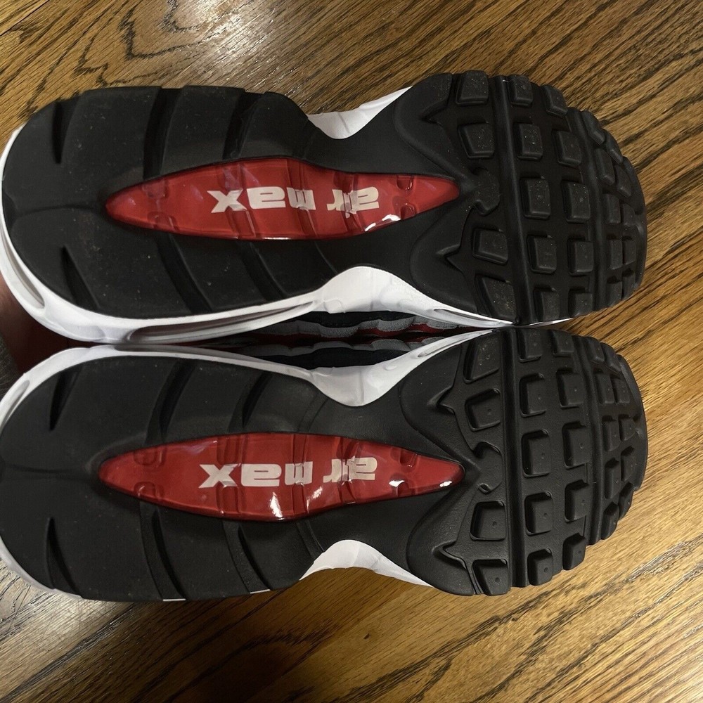 Nike Air Max 95 Essential Black White Varsity Red Grey Shoes Men Size 9 NEW - Picture 6 of 7
